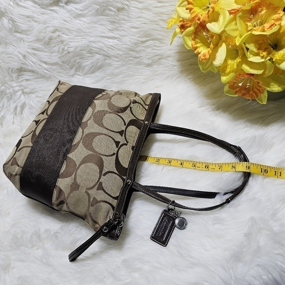 Coach Signature Tote brown/tan color - Picture 5 of 12